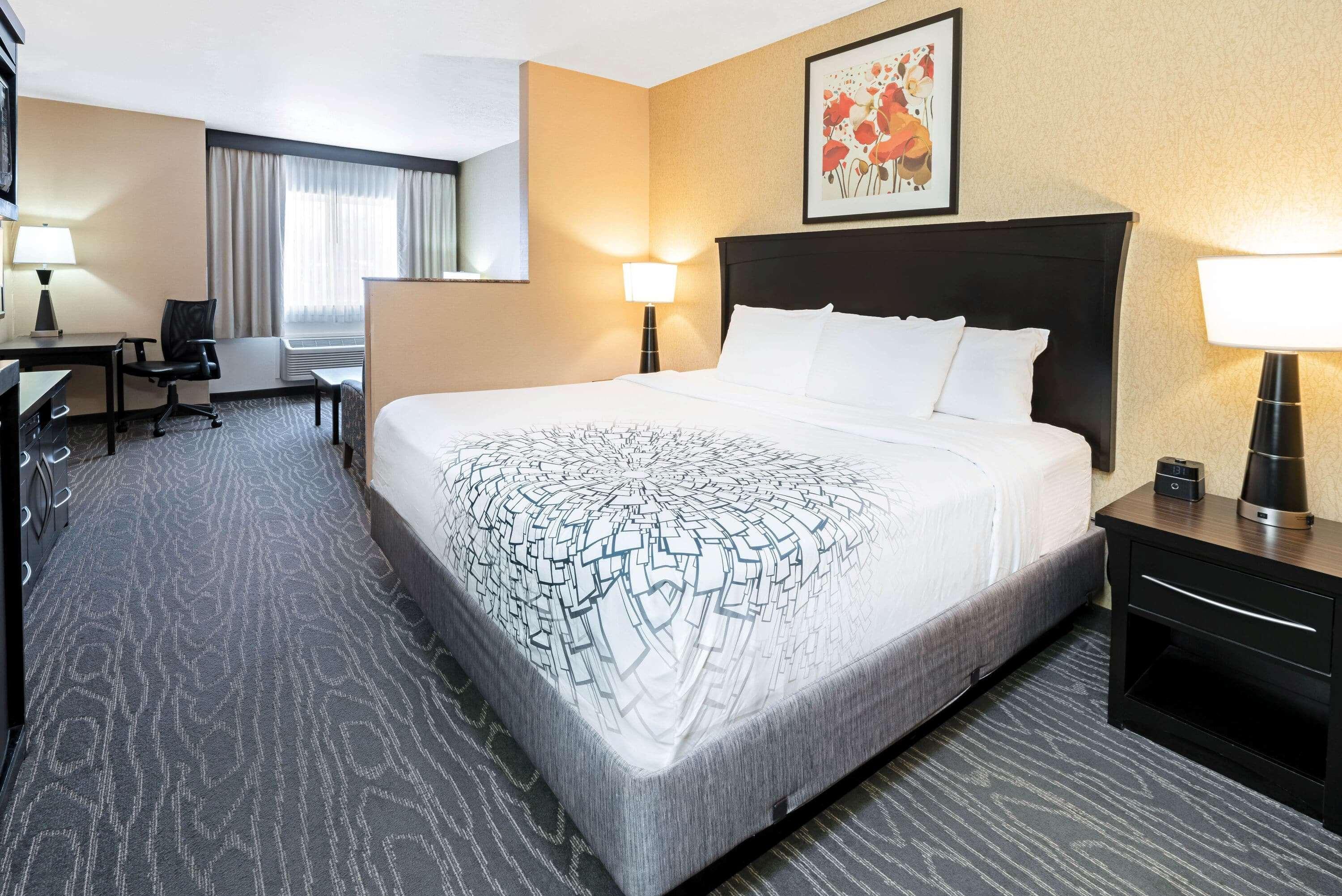 La Quinta By Wyndham Logan Hotel Bagian luar foto